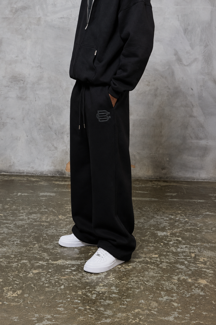 Bénir Club Basics Jogger - Matte Black
