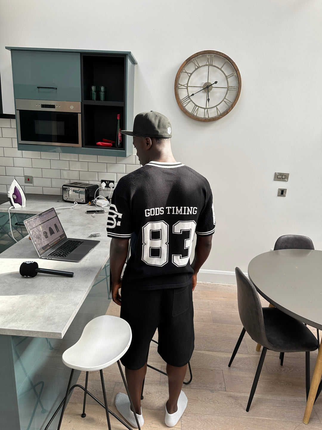God’s Timing 83 knit Jersey - Black