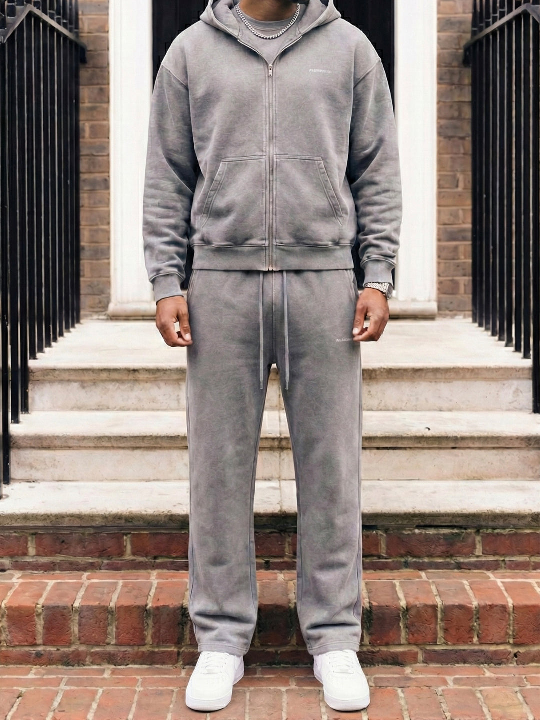 Bénir Club Basics Hoodie - Charcoal