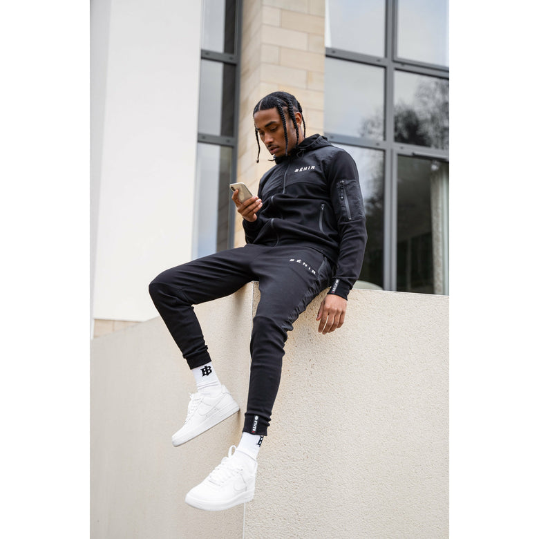 Sudadera con capucha y cremallera técnica - Negro